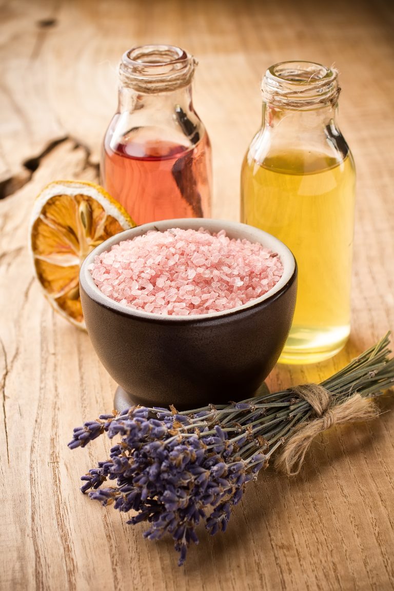 masage-body-oil-aromatherapy-oil-spa-wellbeing-2025-10-16-17-14-07-utc
